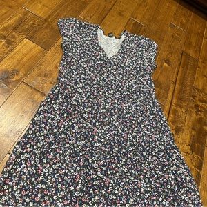 Worn twice. Good condition.